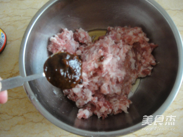 Fresh Bamboo Shoots and Pork Hot Noodle Pie recipe