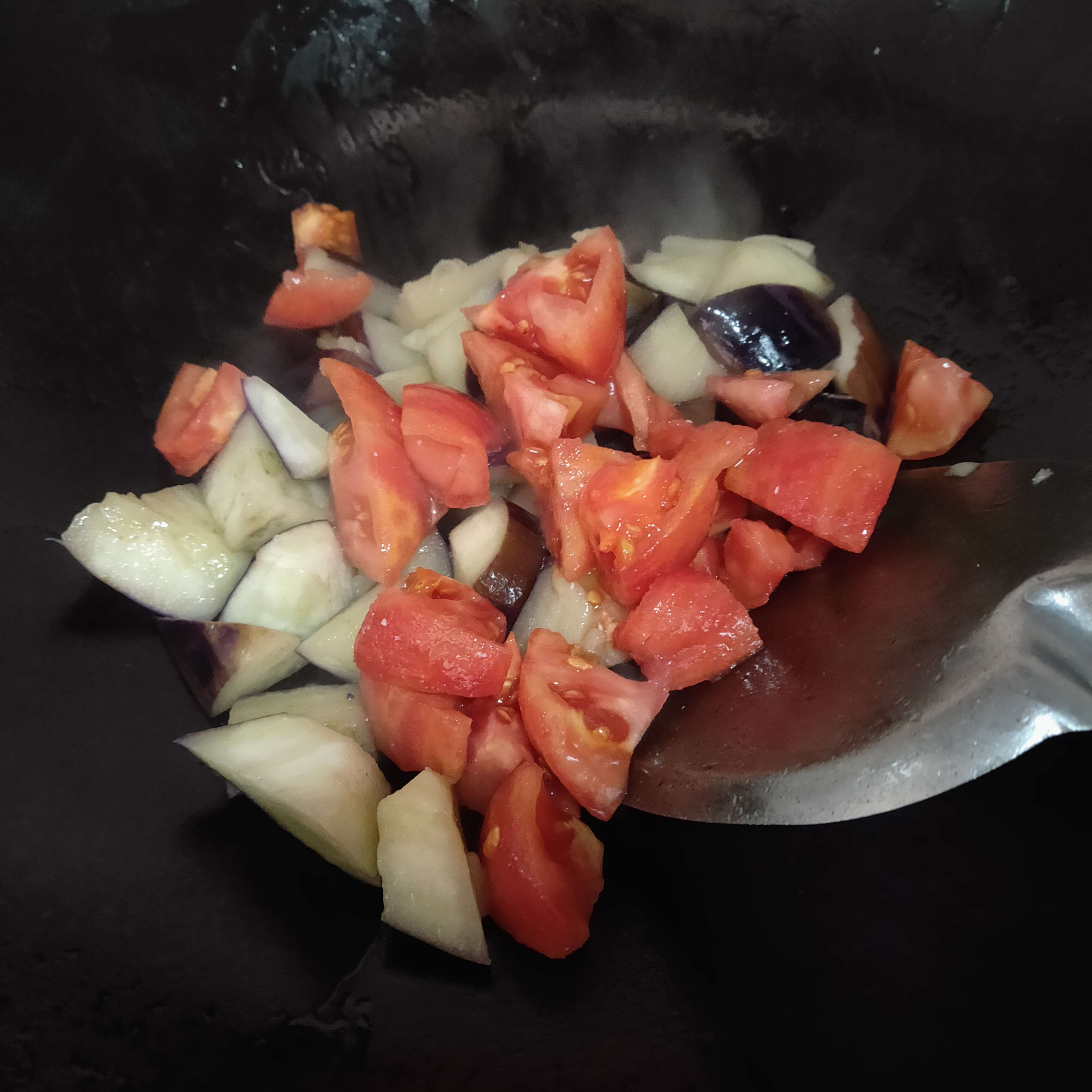 Stir-fried Eggplant with Tomato recipe