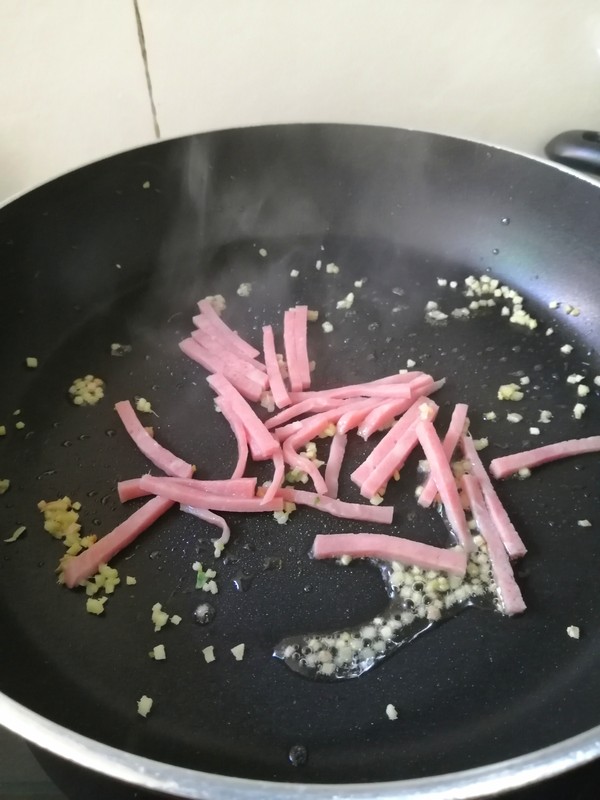 Fried Noodles with Luncheon Meat recipe