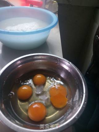 Steamed Eggs with Lard recipe