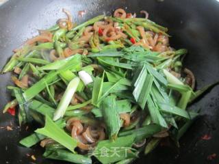 Stir-fried Pork Skin with String Beans recipe