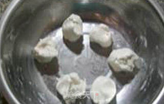 Glutinous Rice Cake with Coconut and Red Bean Stuffing recipe