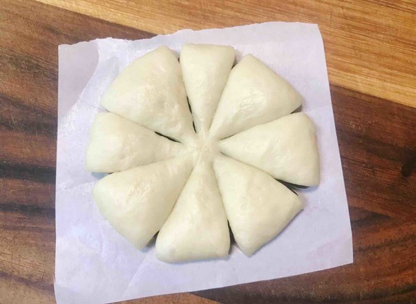 Flower Bean Paste Buns recipe