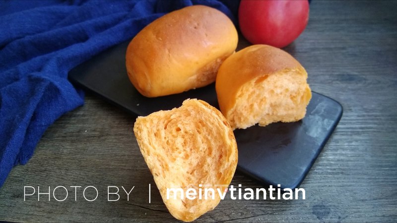 Tomato Juice Meal Buns recipe