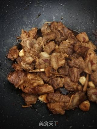 Stewed Beef Brisket with Carrots and Potatoes recipe