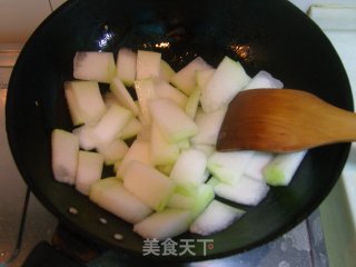 Fried Winter Melon with Clams recipe