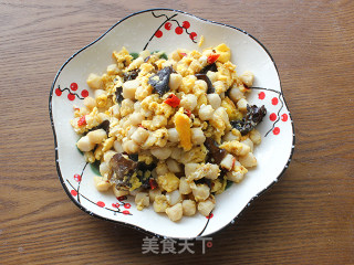 Fried Scallop with Fungus and Egg recipe