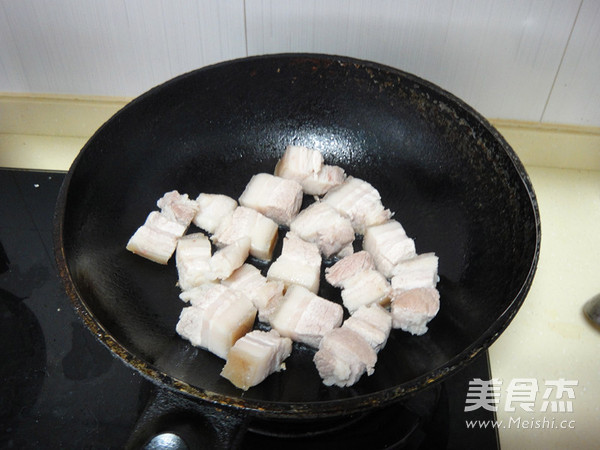 Braised Pork Belly and Dried Bamboo Shoots recipe