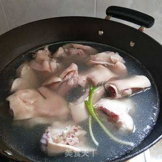 Peanut Stewed Trotter recipe