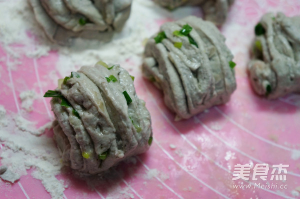 Okara Black Sesame Flower Roll recipe