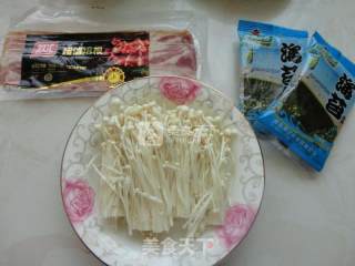 Bacon Roll with Enoki Mushroom recipe