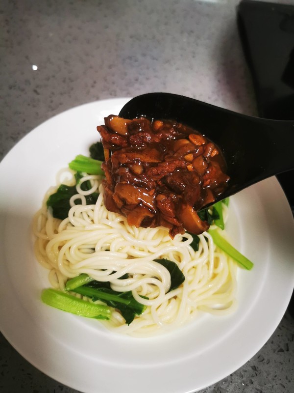 Mushroom Beef Sauce Noodles recipe