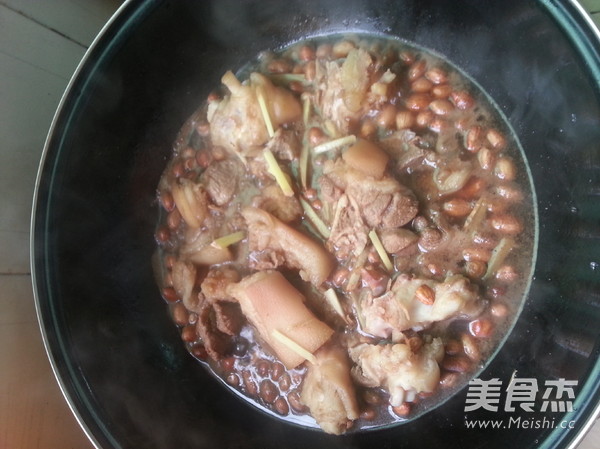 Fermented Bean Curd and Peanut Trotters recipe