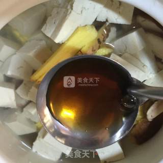 Stewed Bones with Mushrooms, Tofu and Corn recipe