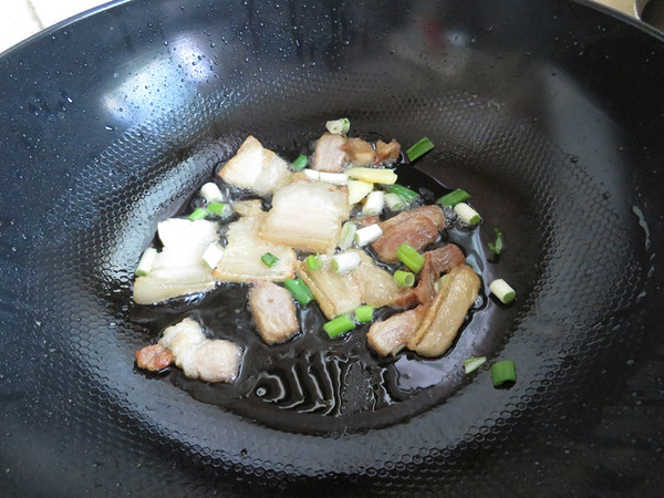 Stir-fried Twice-cooked Pork with Colored Peppers recipe