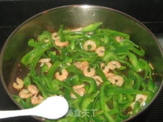 Stir-fried Green Peppers with Shrimp recipe