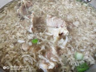 Sauerkraut Stewed with Haraba Meat recipe