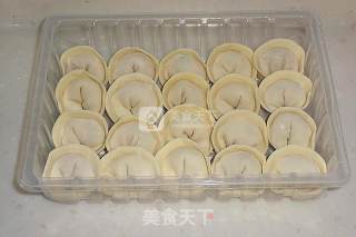 Four Fresh Big Wontons recipe