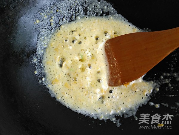 Shrimp and Egg Yolk Noodle recipe