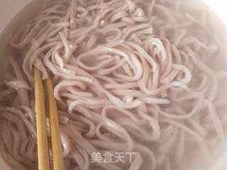 Hand-rolled Noodles with Purple Cabbage Sauce and Egg Sauce recipe