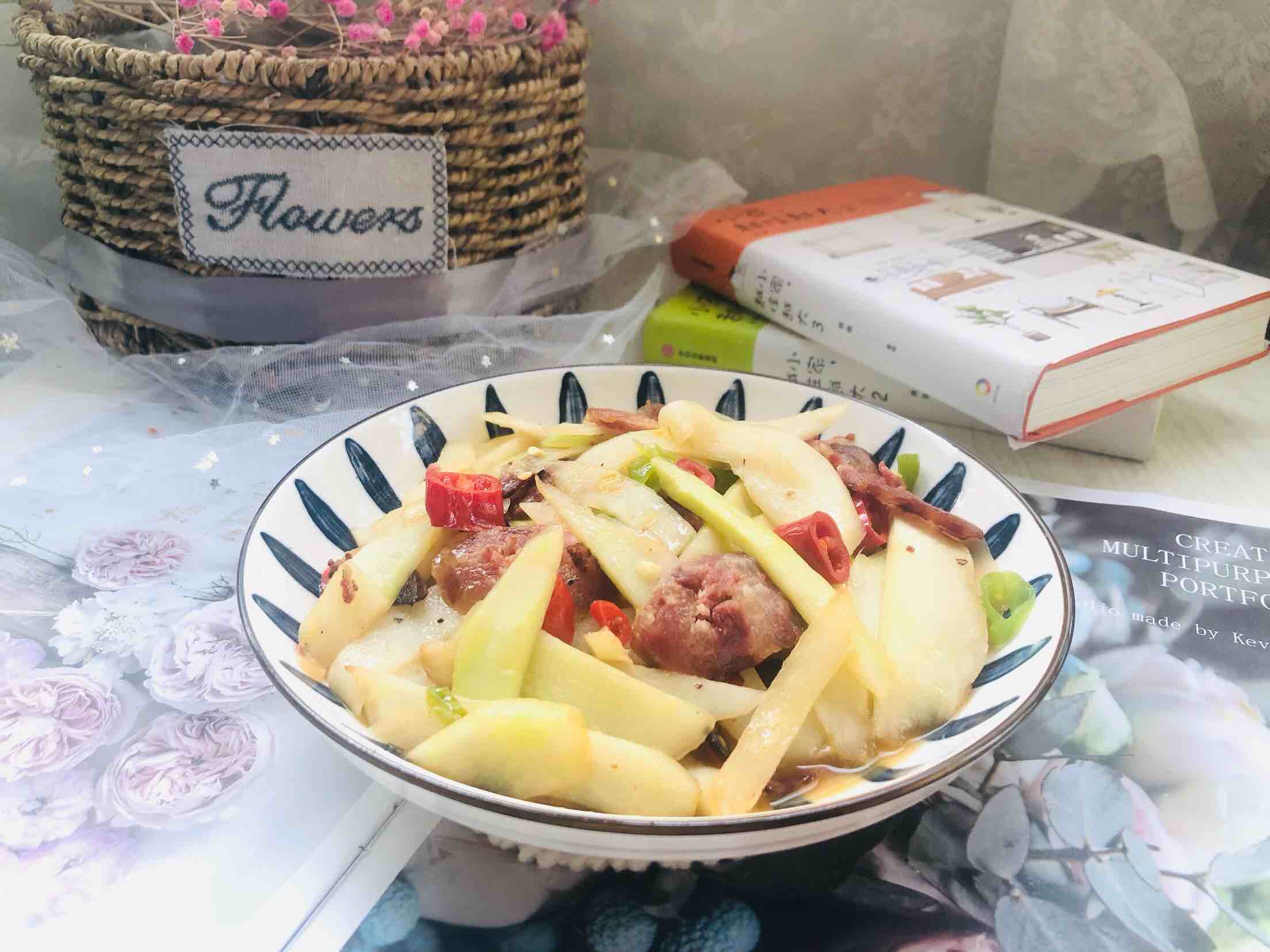 Stir-fried Sausages with Kale recipe