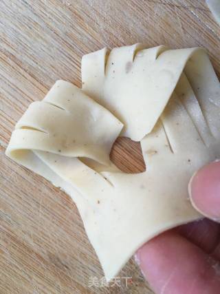 Crispy Hemp Leaves recipe