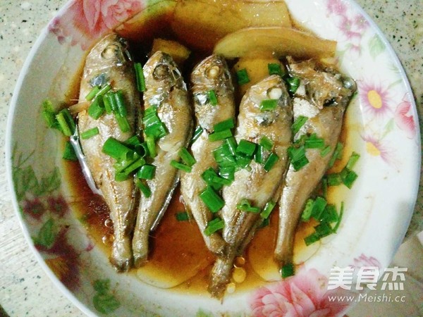 Scallion Oil Small Yellow Croaker recipe