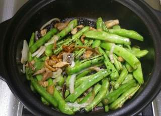 Braised Noodles with Lentils, Pork and Potato recipe