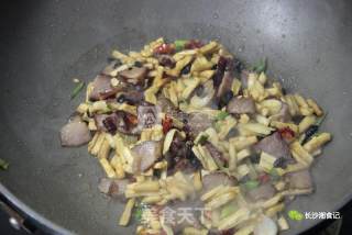 Stir-fried Bacon with Dried Radish recipe