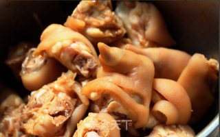 Braised Pork Knuckles recipe