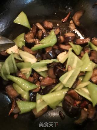 Stir-fried Green Peppers with Eggplant recipe