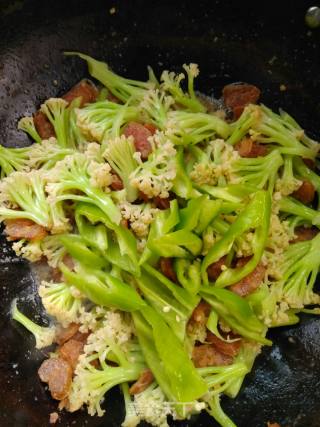 Stir-fried Cauliflower with Sausage recipe