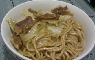 Braised Noodles with Bacon and Cabbage recipe