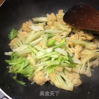 Stir-fried Cauliflower recipe
