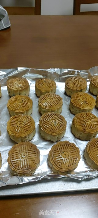 Cantonese Five-nen Moon Cake recipe