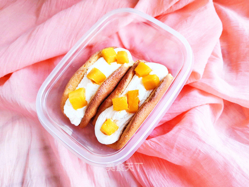 Mango Hug Cake Roll recipe