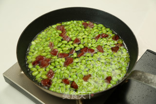 Fried Edamame with Crispy Radish recipe