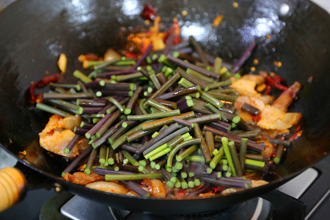 Stir-fried Bracken with Bacon recipe