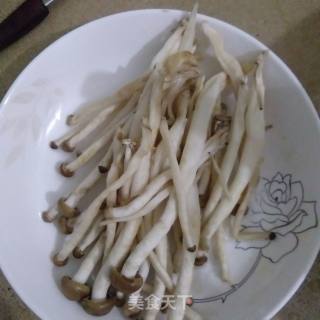 Stir-fried Crab Mushroom with Colored Pepper recipe