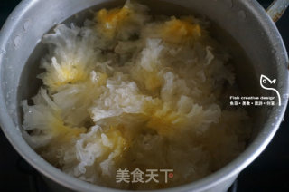 Tremella Double Snow Lotus Pear Soup recipe