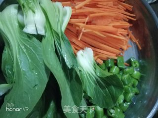 Stir-fried Rice Noodles with Eggs and Vegetables recipe