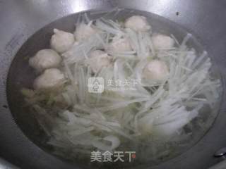 Cuttlefish Ball and Shredded Radish Soup recipe