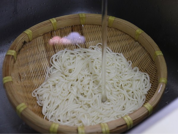 Fried Noodles with Shredded Beef recipe