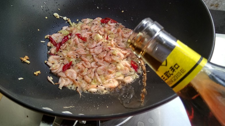 Fried Krill with Chrysanthemum recipe