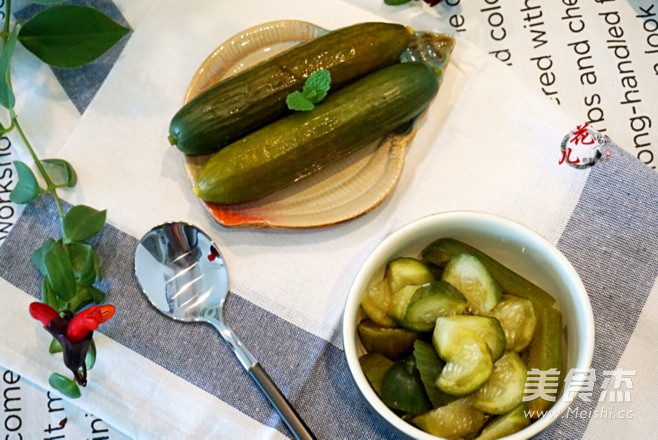 Refreshing Russian Pickles recipe