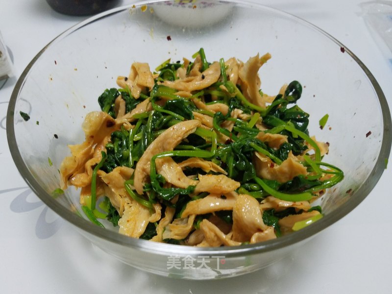 Vegetarian Chicken Wings Mixed with Spinach recipe
