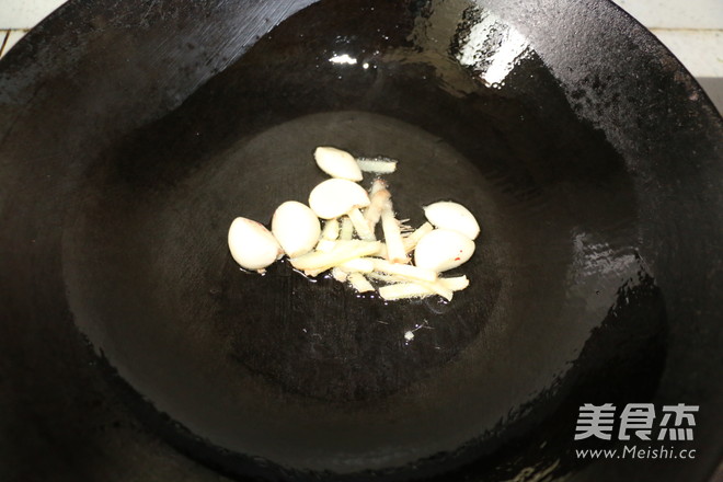Garlic Eel Segment-slimming Can be Eaten recipe