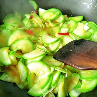 Stir-fried Zucchini Slices recipe