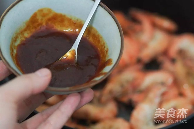 Hokkien Cuisine-braised Shacha Shrimp in Oil recipe