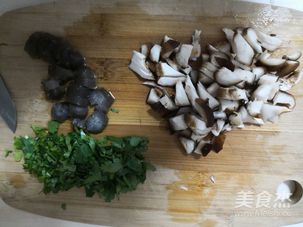 Three Fresh Sea Cucumber Soup recipe